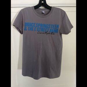 BRUCE SPRINGSTEEN AND THE E STREET BAND - LIVE IN HYDE PARK CONCERT T-SHIRT - L